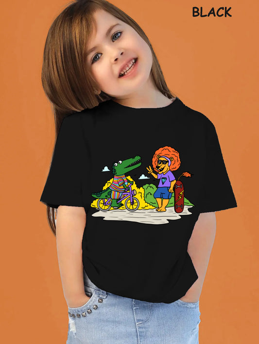 "Crocodile and Lion's friendship" Unisex Regular Kid's T-Shirt