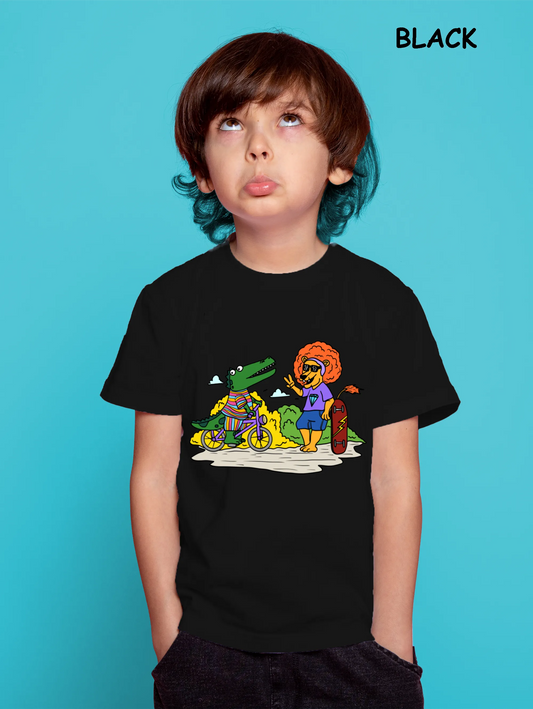 "Crocodile and Lion's friendship" Unisex Regular Kid's T-Shirt